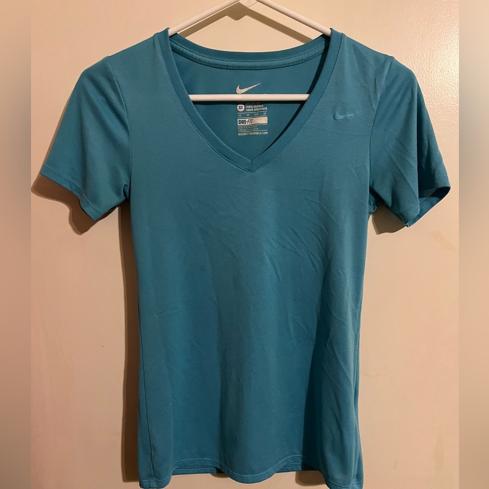 Nike tee